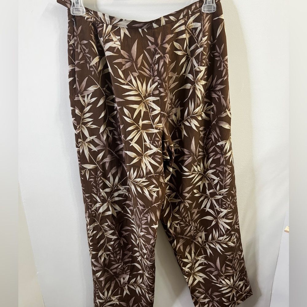 Talbots Women's 100% Silk Pants Sz 12 petite Tropical Floral Leaf Print Brown - Picture 2 of 5